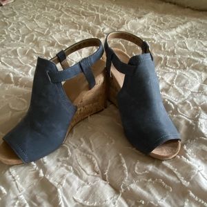 Life Stride “Harlow” Wedge Sandals. Size 8.5